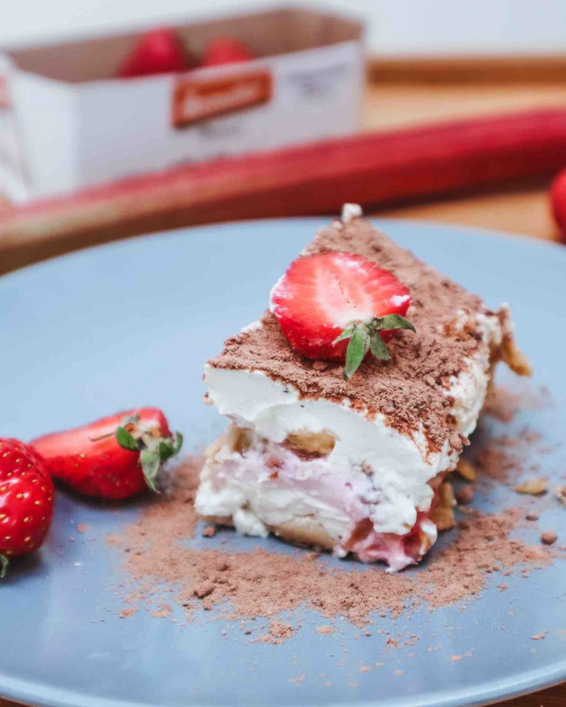 Erdbeer-Rhabarber Tiramisu