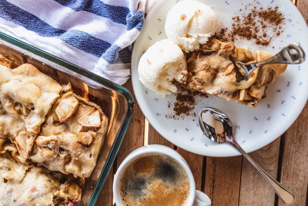 Apfelstrudel Rezept wie von Oma