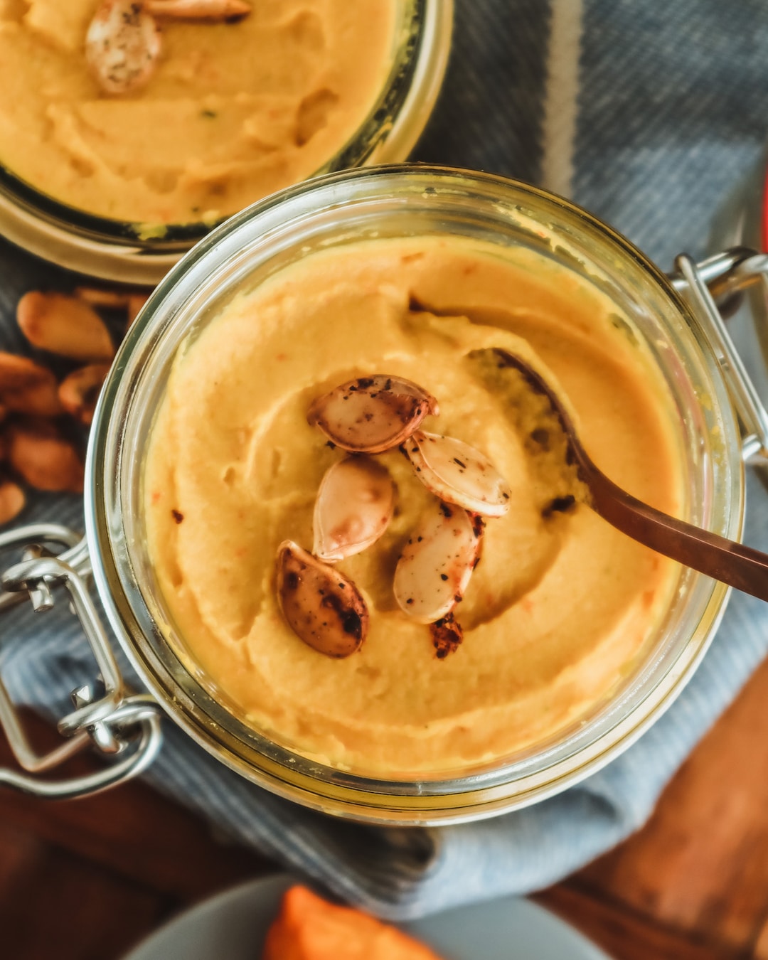 Einfaches Rezept für veganen Kürbis Hummus
