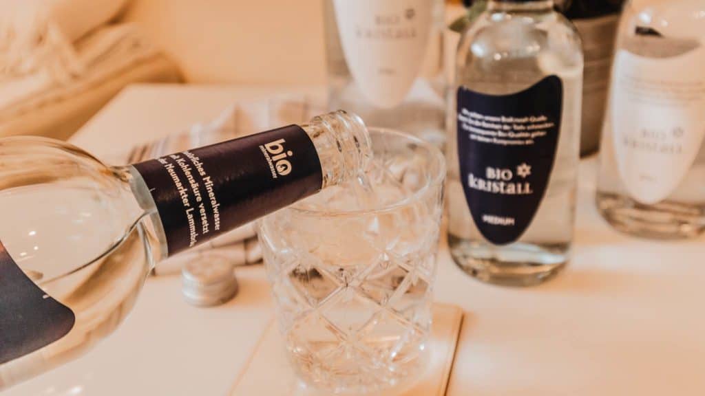 Bio Kristall: Mit Bio Mineralwasser Wasser schützen