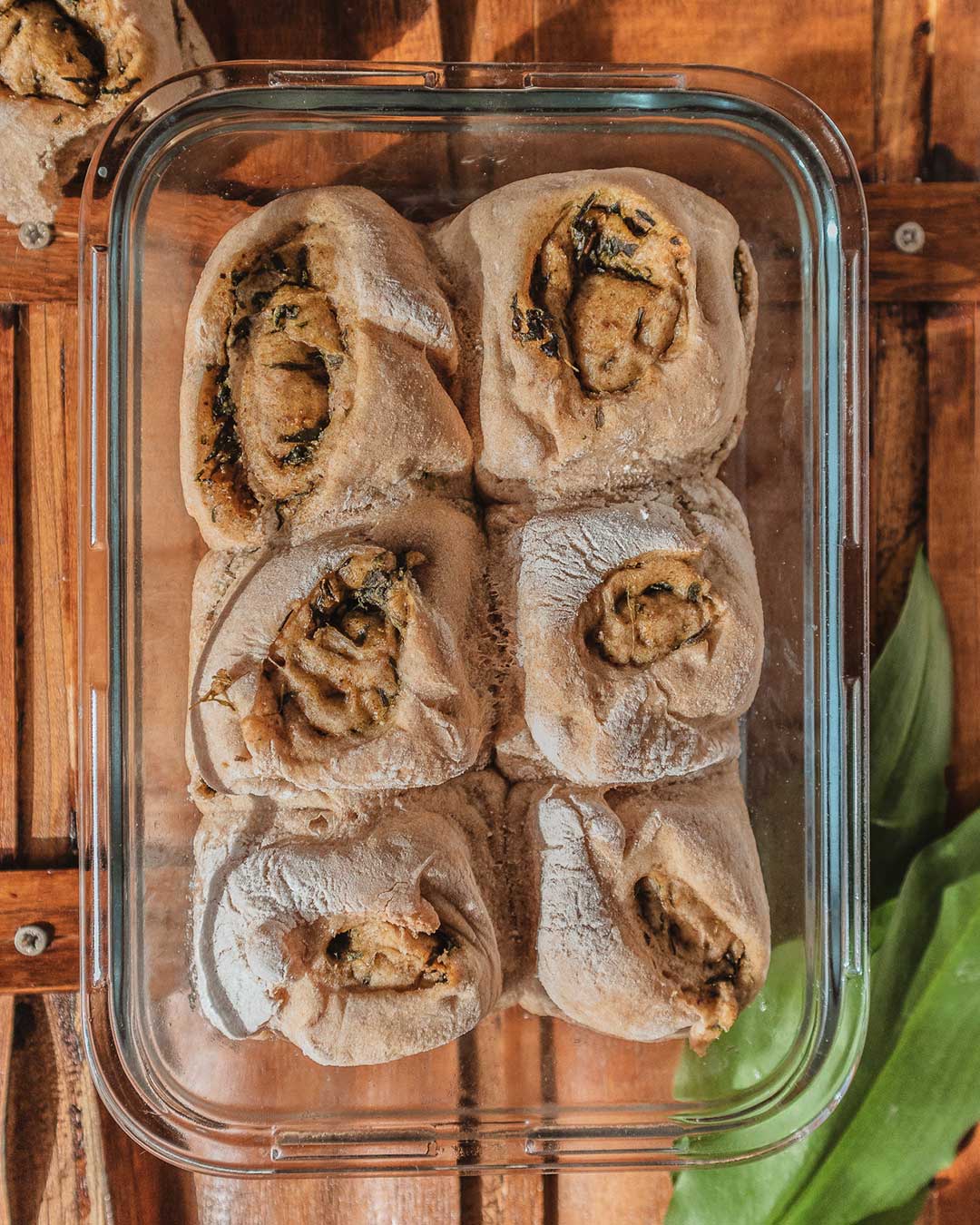 Diese Bärlauchschnecken sind super lecker und einfach gemacht. Dank des Hefeteigs sind sie super fluffig!